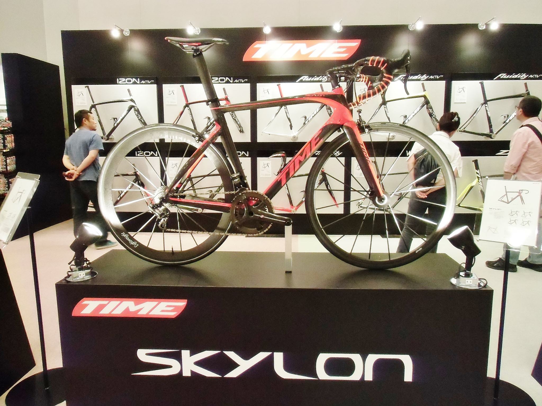2015　TIME　SKYLON　エアロ　ロードバイク　レース